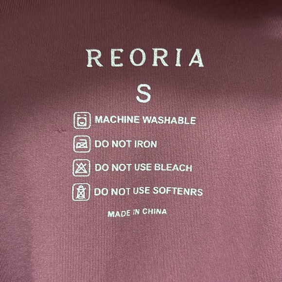 Long sleeve deep v bodysuit. - Picture 4 of 4